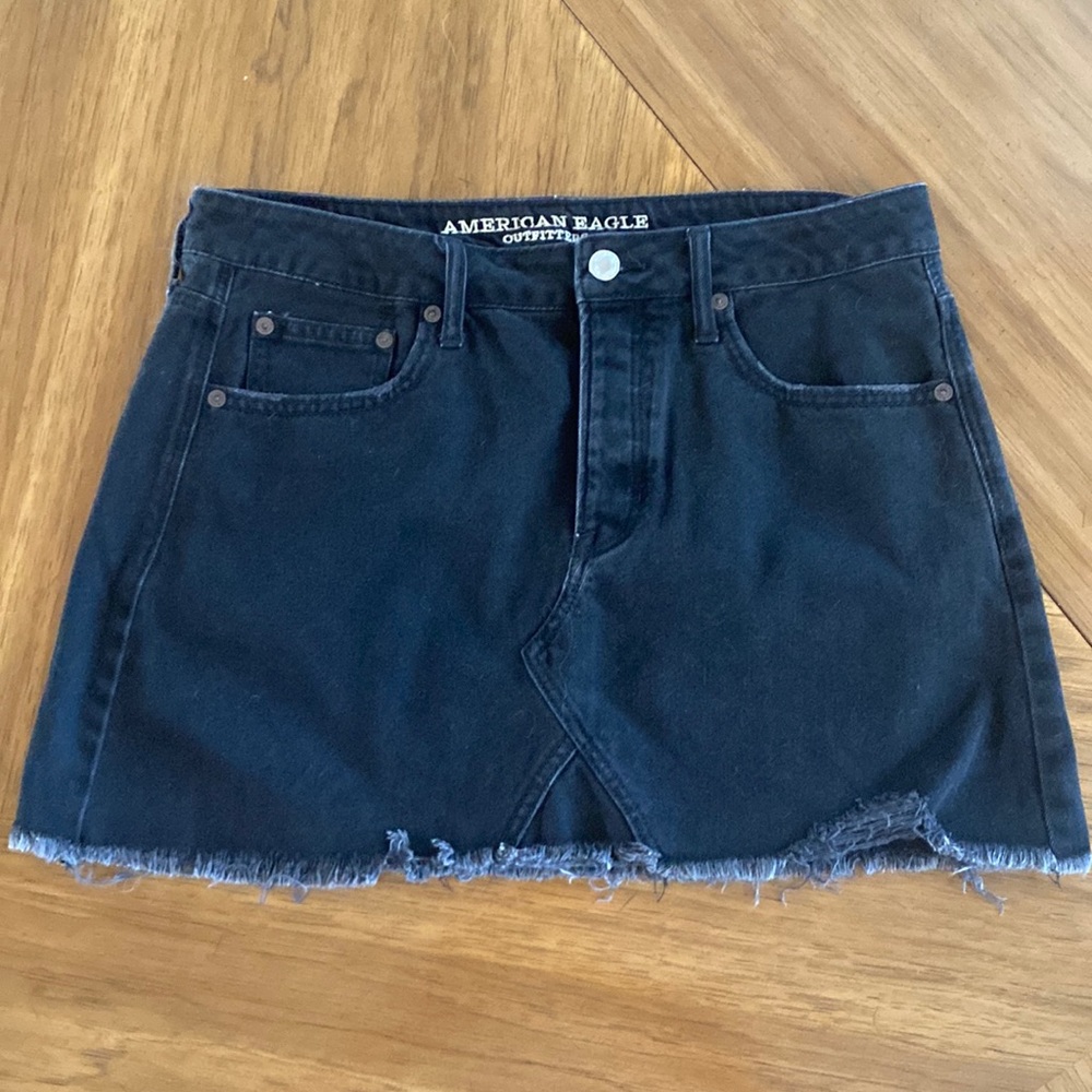 AMERICAN EAGLE BLACK BUTTON FLY DENIM SKIRT